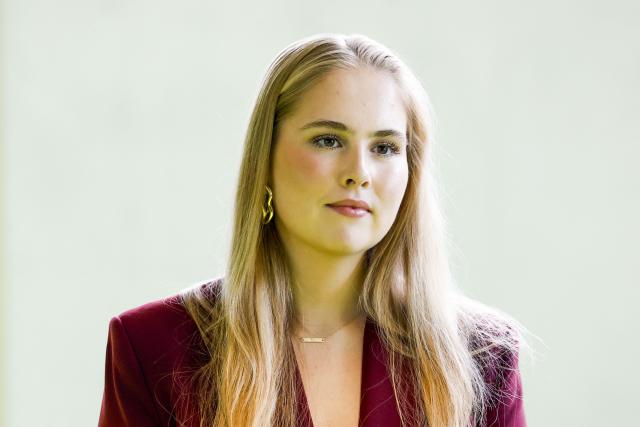 Princess Amalia of the Netherlands visits the AMOLF Nanolabs, where research into solar energy and the development of a sustainable and high-tech solar industry are explained to her, in Amsterdam on April 16, 2026. The visit was part of a two-day official tour of Amsterdam during which the princess met residents and representatives from the science, sport, culture, housing and social sectors. (Photo by Edwin Smulders / ANP / AFP) / Netherlands OUT