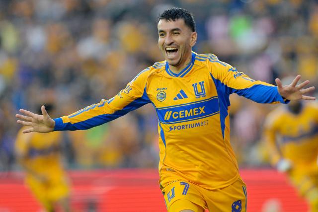 (FILES) Tigres' Argentine forward #07 Angel Correa celebrates scoring his team's third goal during the Liga MX Clausura tournament football match between Tigres and Guadalajara at the Universitario stadium in San Nicolas de los Garza, state of Nuevo Leon, Mexico, on April 11, 2026. A call from Lionel Scaloni and a six-hour flight. That’s all Angel Correa needs to make it to the 2026 World Cup with the Argentina national team, from which he seems to have been left out despite his fine form with Tigres in Mexico. (Photo by AFP)
