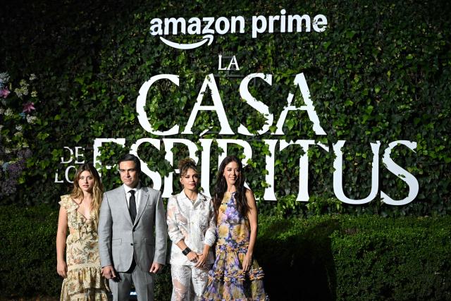 (L-R) Spanish actress Nicole Wallace, Mexican actor Alfonso Herrera, Argentine actress Dolores Fonzi and Mexican actress Fernanda Castillo attend the red carpet of 'La Casa de los Espiritus' (the House of the Spirits) in Mexico City on April 16, 2026. (Photo by Yuri CORTEZ / AFP)