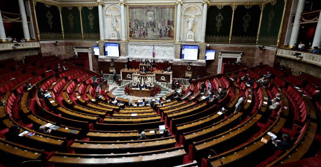 (FILES) French MPs attend a debate on the report related to the petition titled "Non a la loi Duplomb" at the National Assembly in Paris on February 11, 2026. Prime Minister Sйbastien Lecornu expressed concern on April 17, 2026 about a worrying lack of engagement among French Mps, following April 16’s failure of a bill on unemployment insurance and after a week of tensions between the government and its allies in the National Assembly. (Photo by STEPHANE DE SAKUTIN / AFP)