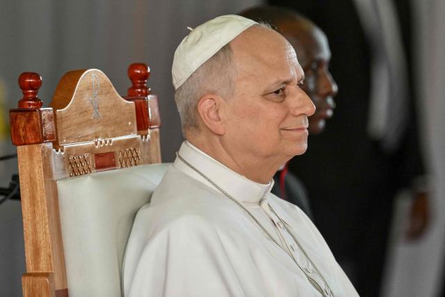 Pope Leo XIV meets with university students and professors at the Catholic University of Central Africa in Yaounde on the fifth day of an 11-day apostolic journey to Africa, on April 17, 2026. (Photo by Alberto PIZZOLI / AFP)