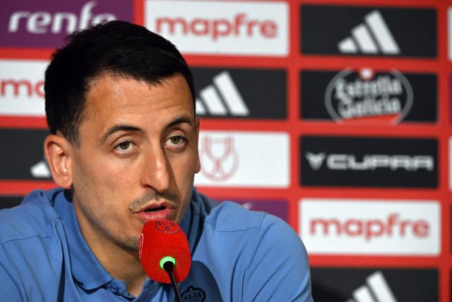 Real Sociedad's Spanish forward #10 Mikel Oyarzabal gives a press conference on the eve of the Copa del Rey (King's Cup) final football match between Club Atletico de Madrid and Real Sociedad at La Cartuja stadium in Seville, on April 17, 2026. (Photo by Cristina Quicler / AFP)
