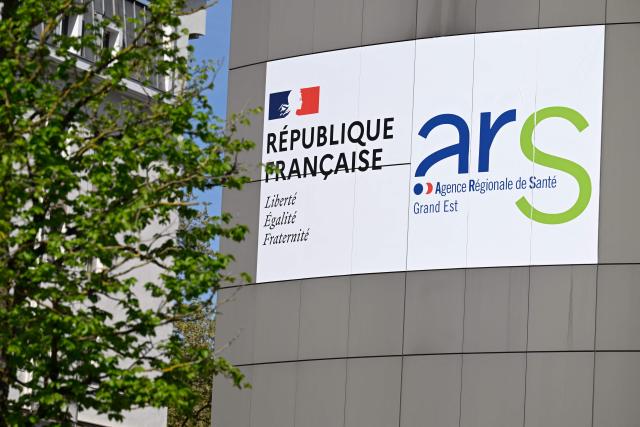This photograph shows the logo of the Agence Régionale de Santé Grand-Est ARS (Grand-Est Regional Health Agency) in Nancy, northeastern France on April 17, 2026. (Photo by Jean-Christophe VERHAEGEN / AFP)