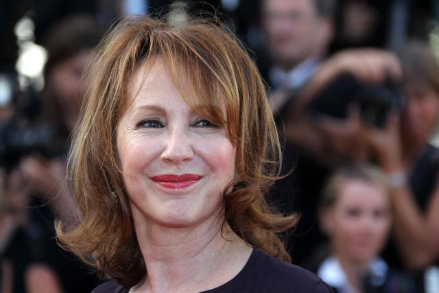 (FILES) French actress Nathalie Baye poses on the red carpet before the screening of "The Tree of Life" presented in competition at the 64th Cannes Film Festival in Cannes on May 16, 2011. Nathalie Baye, 77, passed away on April 17, 2026, announced her family to Agence France-Presse on April 18, 2026. (Photo by Valery HACHE / AFP)