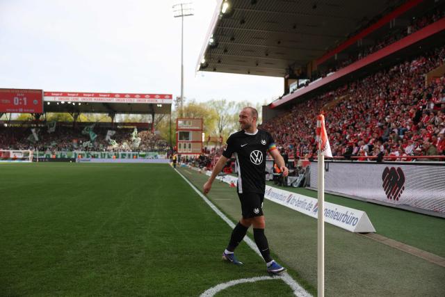 Wolfsburg's Danish midfielder #24 Christian Eriksen reacts as he walks to a corner during the German first division Bundesliga football match between Union Berlin and VfL Wolfsburg in Berlin, Germany, on April 18, 2026. (Photo by Odd ANDERSEN / AFP) / DFL REGULATIONS PROHIBIT ANY USE OF PHOTOGRAPHS AS IMAGE SEQUENCES AND/OR QUASI-VIDEO