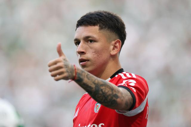 SL Benfica's Argentine forward #25 Gianluca Prestianni gestures during the Portuguese League football match between Sporting CP and SL Benfica at Jose Alvalade stadium in Lisbon, on April 19, 2026. (Photo by PATRICIA DE MELO MOREIRA / AFP)
