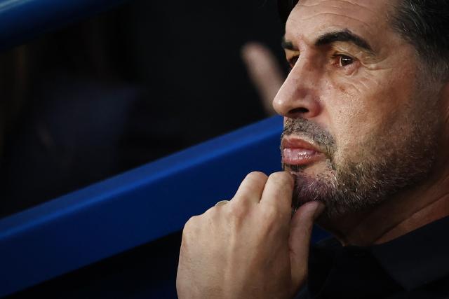 Lyon's Portuguese head coach Paulo Fonseca reacts during the French L1 football match between Paris Saint-Germain (PSG) and Olympique Lyonnais (OL) at the Parc des Princes stadium in Paris on April 19, 2026. (Photo by FRANCK FIFE / AFP)