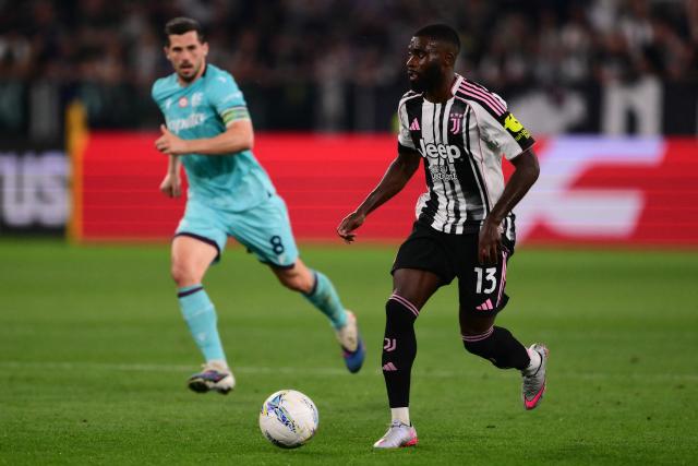 Juventus' Ivorian forward #13 Jérémie Boga controls the ball during the Italian Serie A football match between Juventus and Bologna at the Allianz stadium in Turin, on April 19, 2026. (Photo by Marco BERTORELLO / AFP)