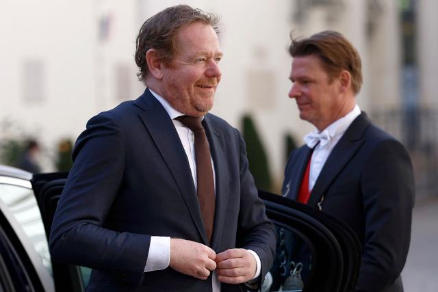 Netherlands' Minister of Justice and Security David van Weel (L) arrives for the 6th Ministerial Meeting of the European Coalition against Organized Crime at the Hotel de Beauveau, the French Interior Ministry, in Paris on April 20, 2026. (Photo by Kenzo TRIBOUILLARD / AFP)