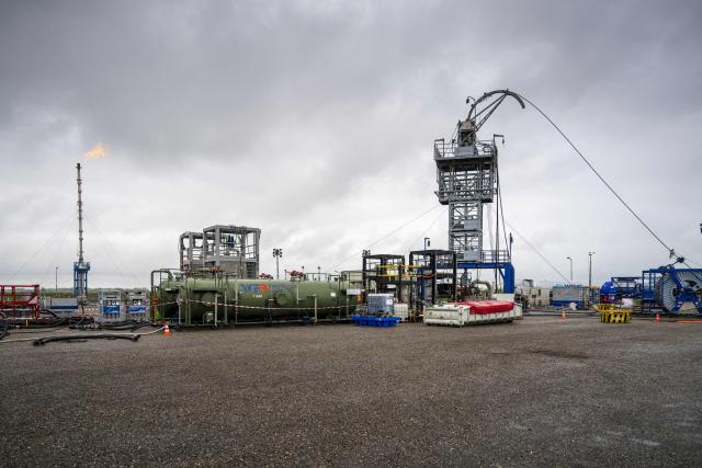 This photograph shows the Dutch oil Company NAM (Nederlandse Aardolie Maatschappij) as it starts to work to resume gas extraction in Warffum, on April 20, 2026. (Photo by Jilmer Postma / ANP / AFP) / Netherlands OUT