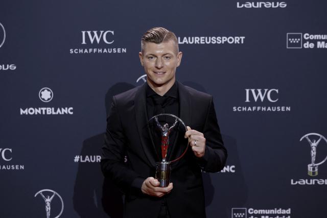 Former Real Madrid German midfielder Toni Kroos poses with his Best Inspirational Sportsman Award during the 27th Laureus World Sports Awards gala in Madrid on April 20, 2026. (Photo by Oscar DEL POZO / AFP)