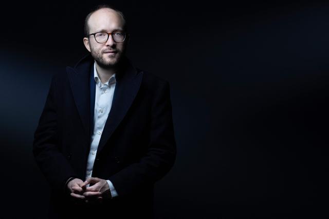 Horizons & Independants' MP Jeremie Patrier-Leitus poses during a photo session in Paris on April 21, 2026. (Photo by Joel Saget / AFP)