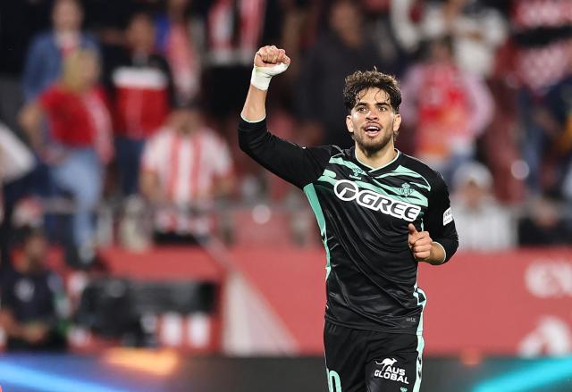 Real Betis' Moroccan forward #10 Abde Ezzalzouli celebrates scoring his team's second goal during the Spanish league football match between Girona FC and Real Betis at the Montilivi Stadium in Girona on April 21 , 2026. (Photo by Josep LAGO / AFP)