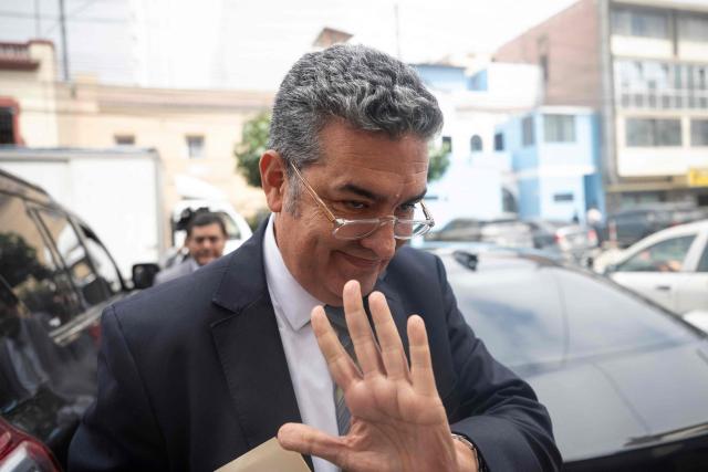 The new interim head of Peru's National Office of Electoral Processes (ONPE), Bernardo Pachas, arrives at the National Jury of Elections (JNE) headquarters in Lima on April 22, 2026. (Photo by Ernesto BENAVIDES / AFP)