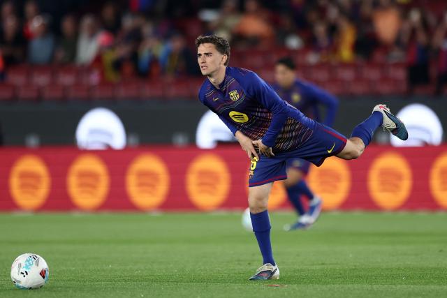 Barcelona's Spanish midfielder #06 Pablo Gavi warms up before the Spanish league football match between FC Barcelona and RC Celta de Vigo at Camp Nou stadium in Barcelona on April 22 , 2026. (Photo by Josep LAGO / AFP)