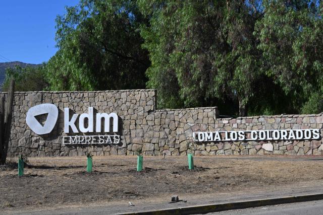 The entrance to the Los Colorados landfill, operated by KDM Residuos, is seen in Tiltil, Chacabuco province, in the Santiago Metropolitan Region of Chile, on April 23, 2026. The United Nations published on April 23 a list of the worlds 50 largest human-made methane emitters, topped by a landfill in Chile and several oil or gas fields in Turkmenistan. The largest human-related source of methane (CH4), a greenhouse gas with a warming potential about 80 times greater than carbon dioxide, is a waste landfill located around 60 kilometers north of Santiago. The site emits more than 100,000 tonnes of methane per year, a gas scientists say is responsible for at least a quarter of current global warming. (Photo by RODRIGO ARANGUA / AFP)