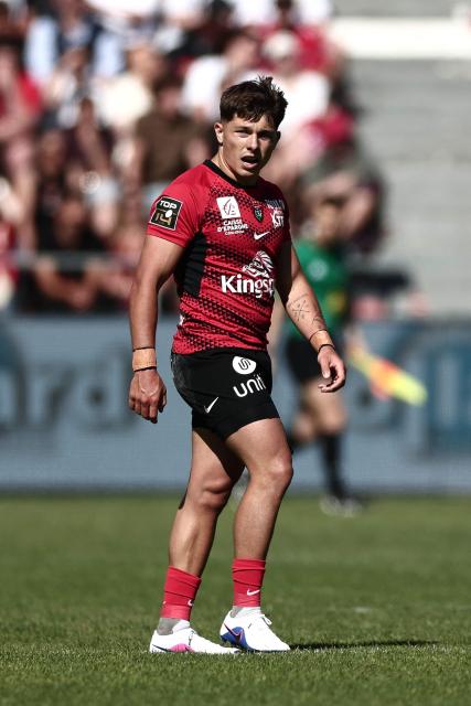 Toulon's French full-back Mathis Ferte reacts after scoring a try during the French Top 14 rugby union match between Rugby Club Toulonnais (Toulon) and Aviron Bayonnais (Bayonne) at Stade Mayol in Toulon, south-eastern France on April 25, 2026. (Photo by Thibaud MORITZ / AFP)