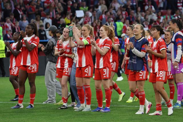 Bayern players applaud their fans after the UEFA Women's Champions League semi-final first leg football match between FC Bayern Munich and FC Barcelona in Munich, southern Germany on April 25, 2026. (Photo by Karl-Josef HILDENBRAND / AFP)