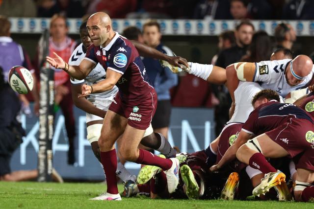 Bordeaux-Begles' French scrum-half Maxime Lucu passes the ball during the French Top 14 rugby union match between Union Bordeaux-Begles (UBB) and Montpellier Herault Rugby at the Chaban-Delmas Stadium in Bordeaux, south-western France on April 25, 2026. (Photo by ROMAIN PERROCHEAU / AFP)