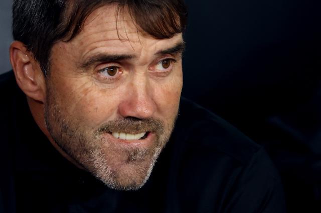 River Plate's head coach Eduardo Coudet gestures before the Argentine Professional Football League 2026 Apertura Tournament match between River Plate and Aldosivi at Monumental Stadium in Buenos Aires on April 25, 2026. (Photo by ALEJANDRO PAGNI / AFP)