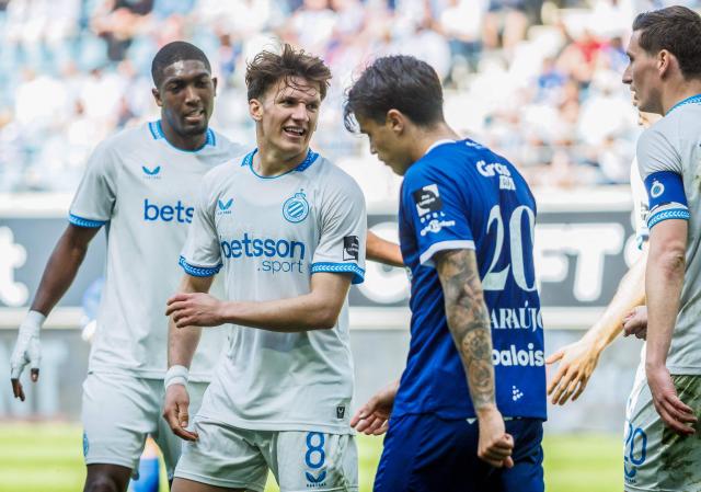 Club Brugge's Greek forward #08 Christos Tzolis celebrates after scoring his team's second goal during the Belgian "Pro League" First Division football match between KAA Gent and Club Brugge at KAA Gent Stadium in Gent on April 26, 2026. (Photo by KURT DESPLENTER / Belga / AFP) / Belgium OUT