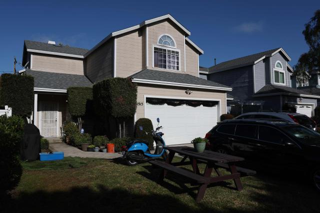 A view of a home associated with the suspected White House Correspondents’ Dinner shooter in Torrance, California, on April 26, 2026. Investigators on Sunday said the gunman who tried to storm a gala dinner attended by US President Donald Trump planned to target top government officials, as scrutiny grew over the event's security. Multiple US news outlets have identified the suspect as 31-year-old Cole Tomas Allen from Torrance, California, the southwestern Los Angeles suburb. (Photo by Patrick T. Fallon / AFP)