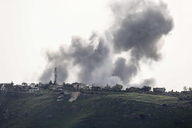 Smoke rises from targeted areas in the town of Arnoun, in Lebanon Nabatieh province following an airstrike, on April 26, 2026. Lebanon was drawn into the Middle East war on March 2 when Tehran-backed militant group Hezbollah launched attacks on Israel to avenge the killing of the Iranian leader. Israel has responded with broad strikes across Lebanon and a ground offensive. (Photo by AFP stringer / AFP)