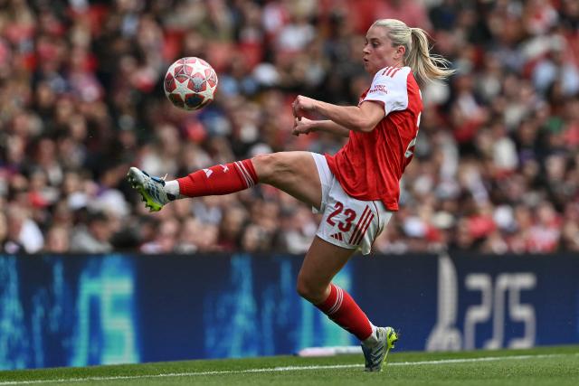 Arsenal's English striker #23 Alessia Russo controls the ball during the women's UEFA Champions League first-leg semi-final football match between Arsenal and OL Lyonnes at the Emirates Stadium, north London, on April 26, 2026. (Photo by Glyn KIRK / AFP)