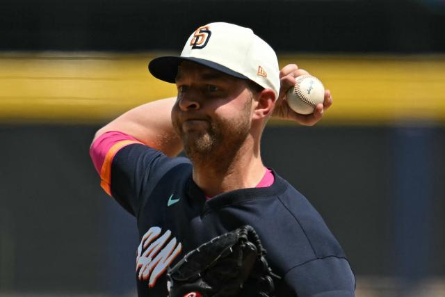 San Diego Padres' #34 Michael King pitches during the MLB World Tour Mexico City Series game between the Arizona Diamondbacks and the San Diego Padres at Alfredo Harp Helu Stadium in Mexico City on April 26, 2026. (Photo by YURI CORTEZ / AFP)