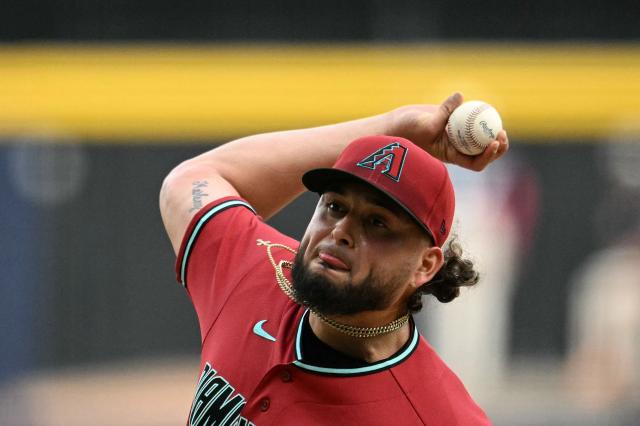 Arizona Diamondbacks' #62 Juan Morillo pitches during the MLB World Tour Mexico City Series game between the Arizona Diamondbacks and the San Diego Padres at Alfredo Harp Helu Stadium in Mexico City on April 26, 2026. (Photo by YURI CORTEZ / AFP)