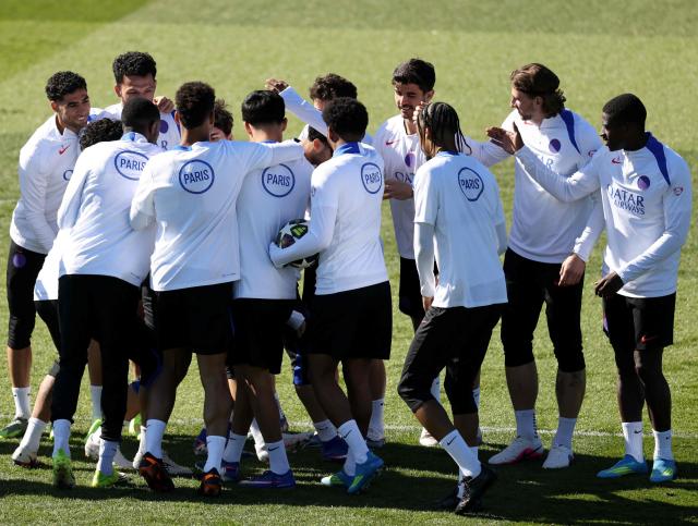 Paris Saint-Germain's players take part in a training session a day ahead of the UEFA Champions League semi-final match between French football club Paris Saint-Germain and German club FC Bayern Munich at the PSG Campus in Poissy, north-west of Paris, on April 27, 2026. (Photo by FRANCK FIFE / AFP)