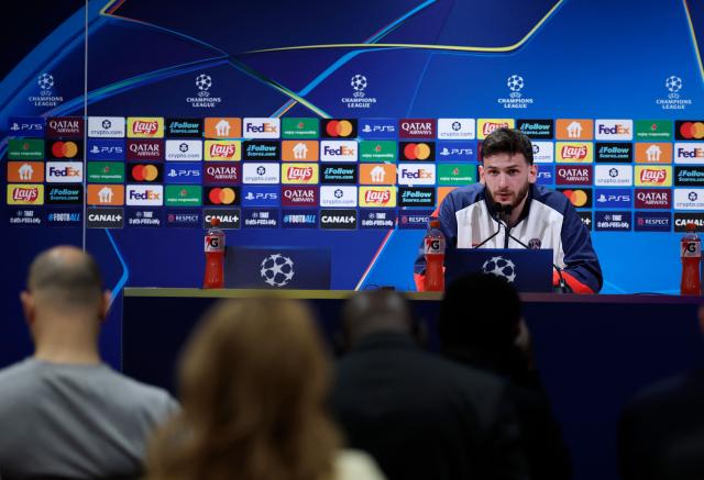 Paris Saint-Germain's Georgian forward #07 Khvicha Kvaratskhelia gives a press conference of French football club Paris Saint-Germain a day ahead of their UEFA Champions League semi-final match against German club FC Bayern Munich at the PSG Campus in Poissy, north-west of Paris, on April 27, 2026. (Photo by FRANCK FIFE / AFP)