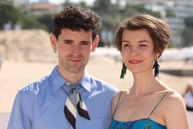 Spanish actor Inaki Mur (L) and Russian actress Regina Bikkinina (R) pose during the "This is not a murder mystery" photocall as part of the 9th edition of the Canneseries international series festival in Cannes, southern France, on April 27, 2026. (Photo by Valery HACHE / AFP)