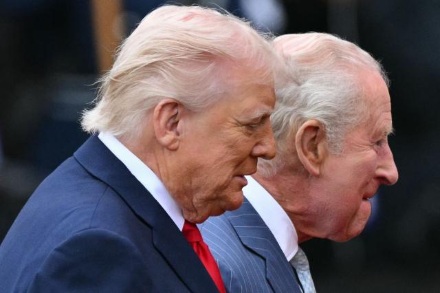US President Donald Trump and Britain's King Charles III participate in an arrival ceremony on the South Lawn of the White House in Washington, DC, on April 28, 2026. (Photo by Mandel NGAN / AFP)