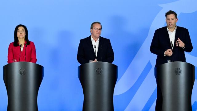 German Finance Minister and Vice Chancellor Lars Klingbeil (R), German Defence Minister Boris Pistorius and German Economy and Energy Minister Katherina Reiche address a press conference on a round table meeting on strengthening German-Ukrainian cooperation in the security and defence industry at the Defence Ministry in Berlin on April 28, 2026. (Photo by John MACDOUGALL / AFP)
