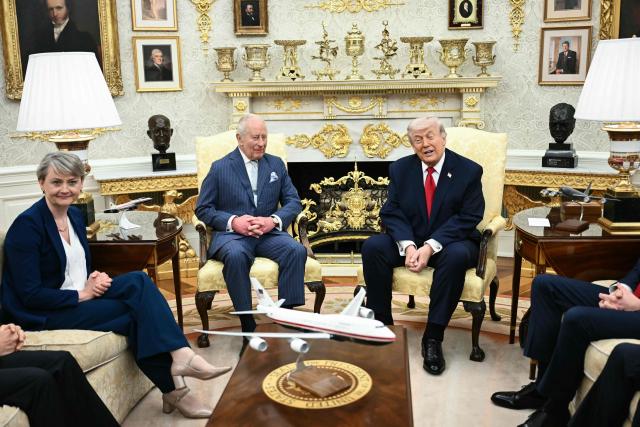 US President Donald Trump meets with Britain's King Charles III in the Oval Office of the White House in Washington, DC, on April 28, 2026. (Photo by Brendan SMIALOWSKI / AFP)