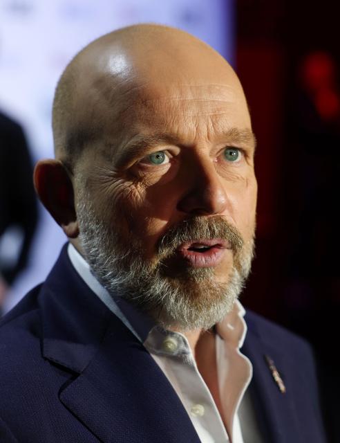 Republican candidate and political commentator Steve Hilton speaks to journalists after a California gubernatorial debate at Bridges Auditorium on the campus of Pomona College in Claremont, California, on April 28, 2026. The eight candidates for California governor are participating in the second televised debate, ahead of the June 2, 2026 primary elections. (Photo by Patrick T. Fallon / AFP)