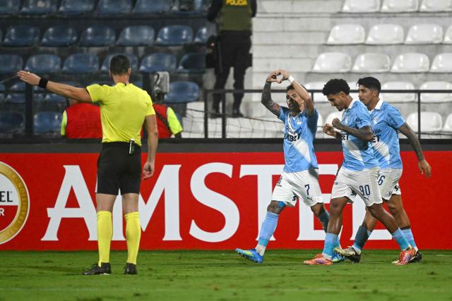 Sporting Cristal's Argentine forward #07 Santiago Gonzalez celebrates scoring his team's first goal during the Copa Libertadores group stage football match between Peru's Sporting Cristal and Colombia's Junior at the Alejandro Villanueva stadium in Lima on April 28, 2026. (Photo by ERNESTO BENAVIDES / AFP)