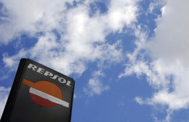 (FILES) The Repsol logo is pictured at a petrol station in Madrid on April 13, 2012. The Spanish oil group Repsol saw its first-quarter profit multiply by 2.5, reaching nearly one billion euros, following the surge in oil prices triggered by the war in the Middle Easta region where the company nonetheless has 'no operations'. Between January and March, 2026, 'net income was 929 million euros' Repsol stated in a press release, representing a 153.8% increase compared to the same period a year ago (366 million euros), with a significant inventory effect within a 'convulsive' global context. (Photo by DOMINIQUE FAGET / AFP)