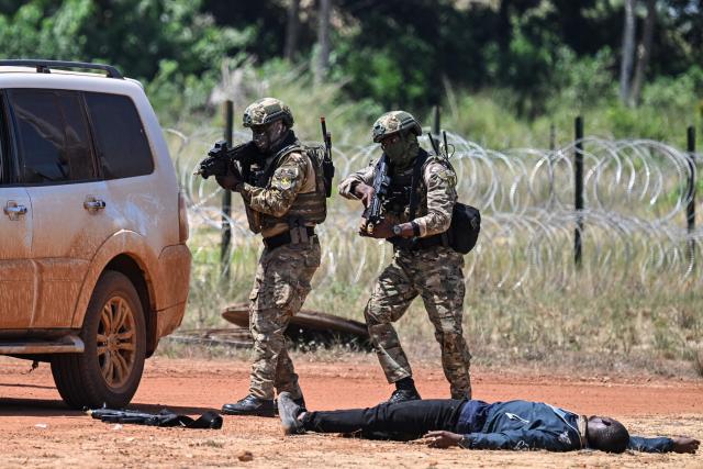 Ivorian and US special forces take part in the Flintlock 2026 military training hosted by the International counter-terrorism-Academy, in Jacqueville on April 30, 2026. (Photo by Issouf SANOGO / AFP)