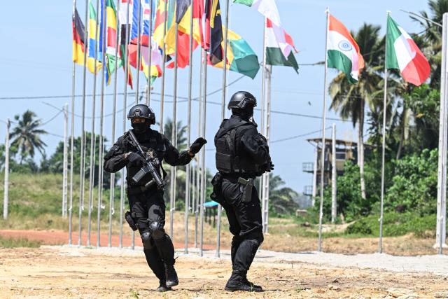 Ivorian and US special forces take part in the Flintlock 2026 military training hosted by the International counter-terrorism-Academy, in Jacqueville on April 30, 2026. (Photo by Issouf SANOGO / AFP)