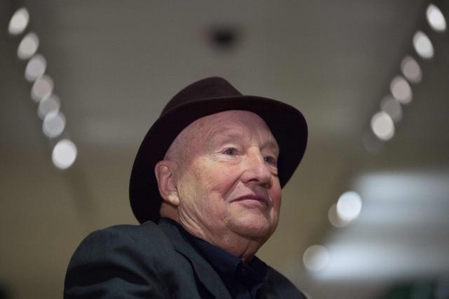 (FILES) German artist Georg Baselitz poses at the Kupferstich-Kabinett on March 2, 2018 in Dresden, eastern Germany, on the eve of the opening of the exibition titled "Baselitz Maniera: Nonconformism as a Source of Imagination", focusing on his reception of Mannerism. German artist Georg Baselitz has died aged 88, according to media reports on April 30, 2026. (Photo by Sebastian Kahnert / dpa / AFP) / Germany OUT