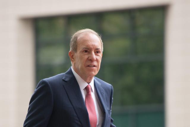 Elon Musk's lawyer Steven Molo arrives at the federal courthouse during proceedings in the trial over Musk's lawsuit against OpenAI in Oakland, California, on April 30, 2026. Billionaire Elon Musk took the stand April 28 to accuse OpenAI and its boss Sam Altman of betraying the AI company's altruistic origins, in a trial that could have far-reaching consequences for the industry and oblige the ChatGPT maker to profoundly revamp its business. The legal clash across the bay from San Francisco is widely seen as a battle of egos pitting the world's richest person against a startup Musk once backed and now trails in the booming AI sector. (Photo by Karl Mondon / AFP)
