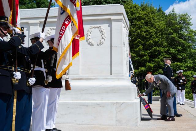 Britain’s King Charles III lays a wreath at the Tomb of the Unknown Soldier in Arlington National Cemetery in Arlington, Virginia, on April 30, 2026. (Photo by SAUL LOEB / POOL / AFP)
