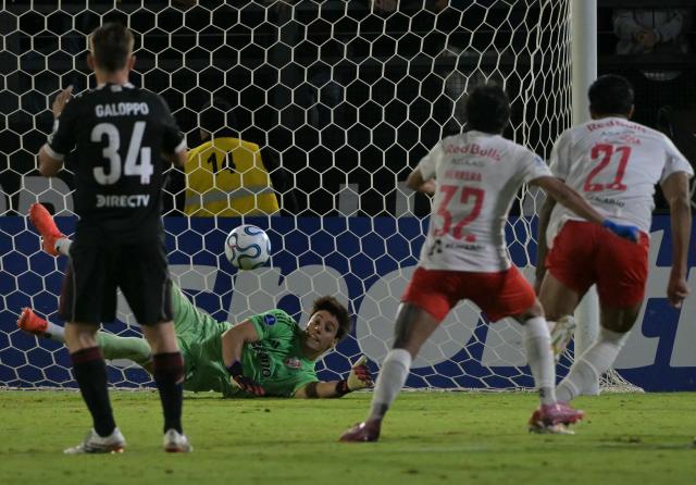 River Plate's goalkeeper #41 Santiago Beltran stops a shot by Red Bull Bragantino's midfielder #21 Lucas Barbosa after saving a penalty taken by forward #08 Eduardo Sasha (out of frame) during the Copa Sudamericana group stage football match between Brazil's Red Bull Bragantino and Argentina's River Plate at the Municipal Cicero de Souza Marques stadium in Braganca Paulista, state of Sao Paulo, Brazil on April 30, 2026. (Photo by NELSON ALMEIDA / AFP)