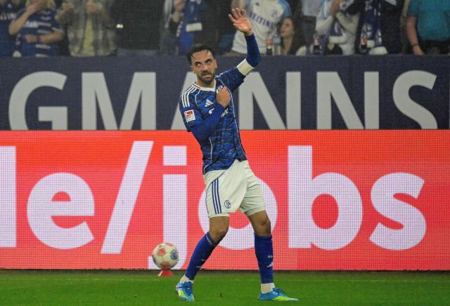 Schalke's Turkish midfielder #19 Kenan Karaman celebrates scoring the opening goal during the German second division Bundesliga football match between FC Schalke 04 and Fortuna Duesseldorf at the Veltins Arena in Gelsenkirchen, western Germany on May 2, 2026. Schalke are pushing to return to the first division next season with a win against Fortuna Duesseldorf on May 2, 2026. (Photo by INA FASSBENDER / AFP) / DFL REGULATIONS PROHIBIT ANY USE OF PHOTOGRAPHS AS IMAGE SEQUENCES AND/OR QUASI-VIDEO  ALTERNATIVE CROP
