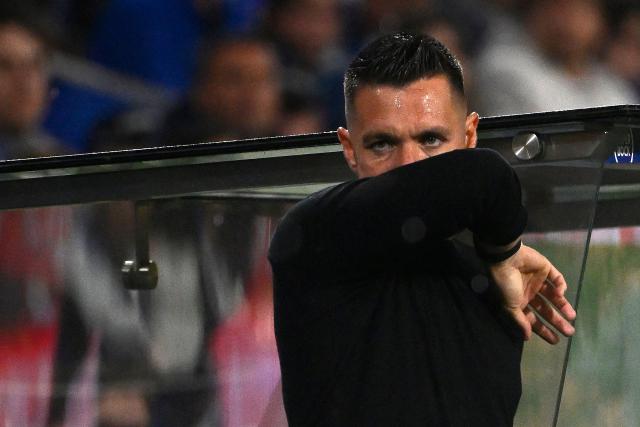 FC Porto's Italian coach Francesco Farioli is pictured during the Portuguese League football match between FC Porto and FC Alverca at Dragao stadium in Porto, on May 2, 2026. (Photo by Miguel RIOPA / AFP)