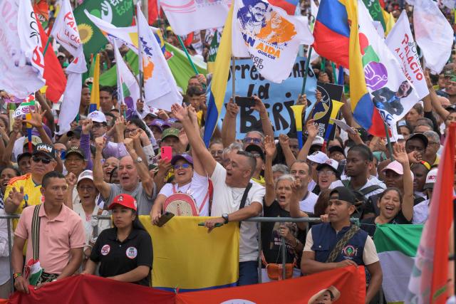 Supporters of Colombia’s presidential candidate for the Pacto Historico party, Ivan Cepeda, attend a campaign rally in Cali, Colombia, on May 2, 2026. (Photo by Joaquнn SARMIENTO / AFP)
