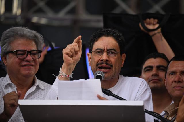 Colombia’s presidential candidate for the Pacto Historico party, Ivan Cepeda, delivers a speech during a campaign rally in Cali, Colombia, on May 2, 2026. (Photo by Joaquнn SARMIENTO / AFP)