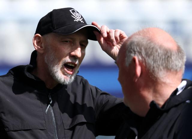 Brest's French head coach Eric Roy looks on ahead of the French L1 football match between Paris FC and Stade Brestois 29 at Stade Jean-Bouin in Paris on May 3, 2026. (Photo by FRANCK FIFE / AFP)